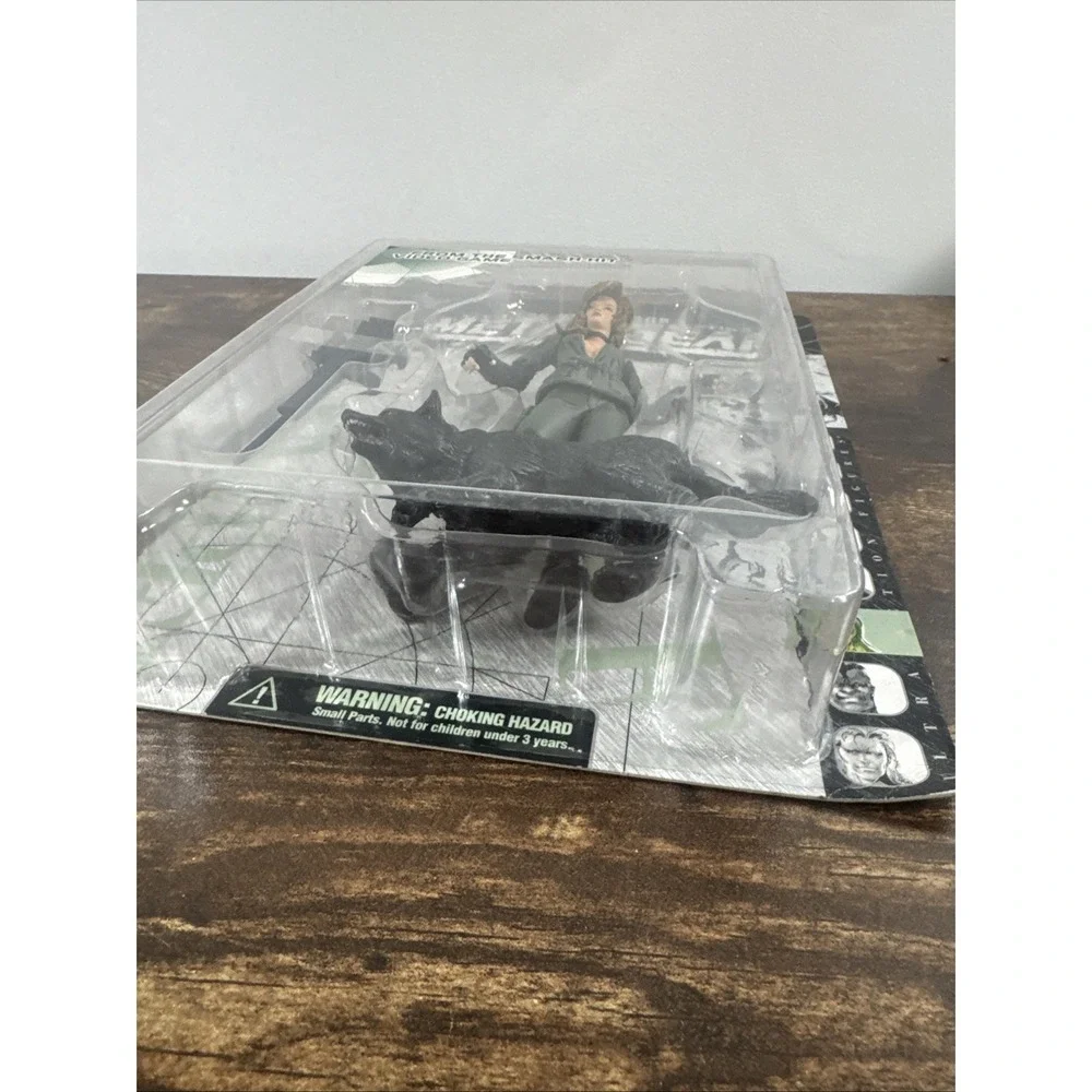 Metal Gear Solid SNIPER WOLF Konami Mcfarlane‎ Toys - NEW SEALED